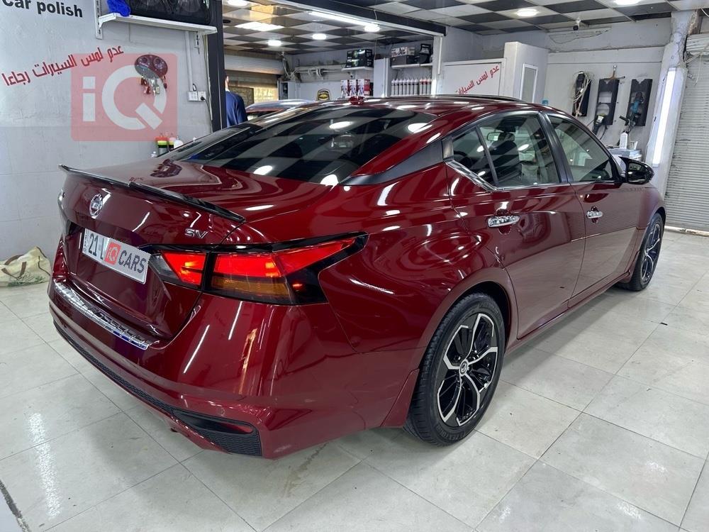 نیسان ئەلتیما